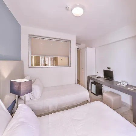 Hotel Hera 3*