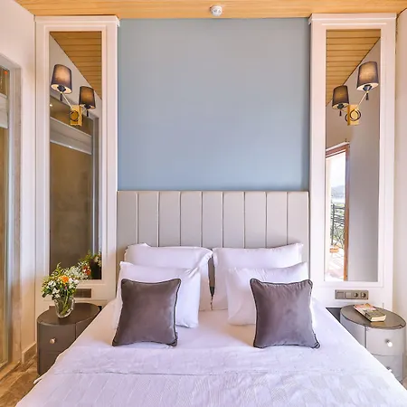Hera Hotel