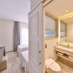 Hera Hotel