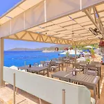 Hera Hotel 3*